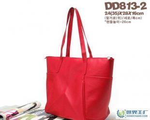 时尚与实用兼备 新款方形折叠漆皮手提包选购指南